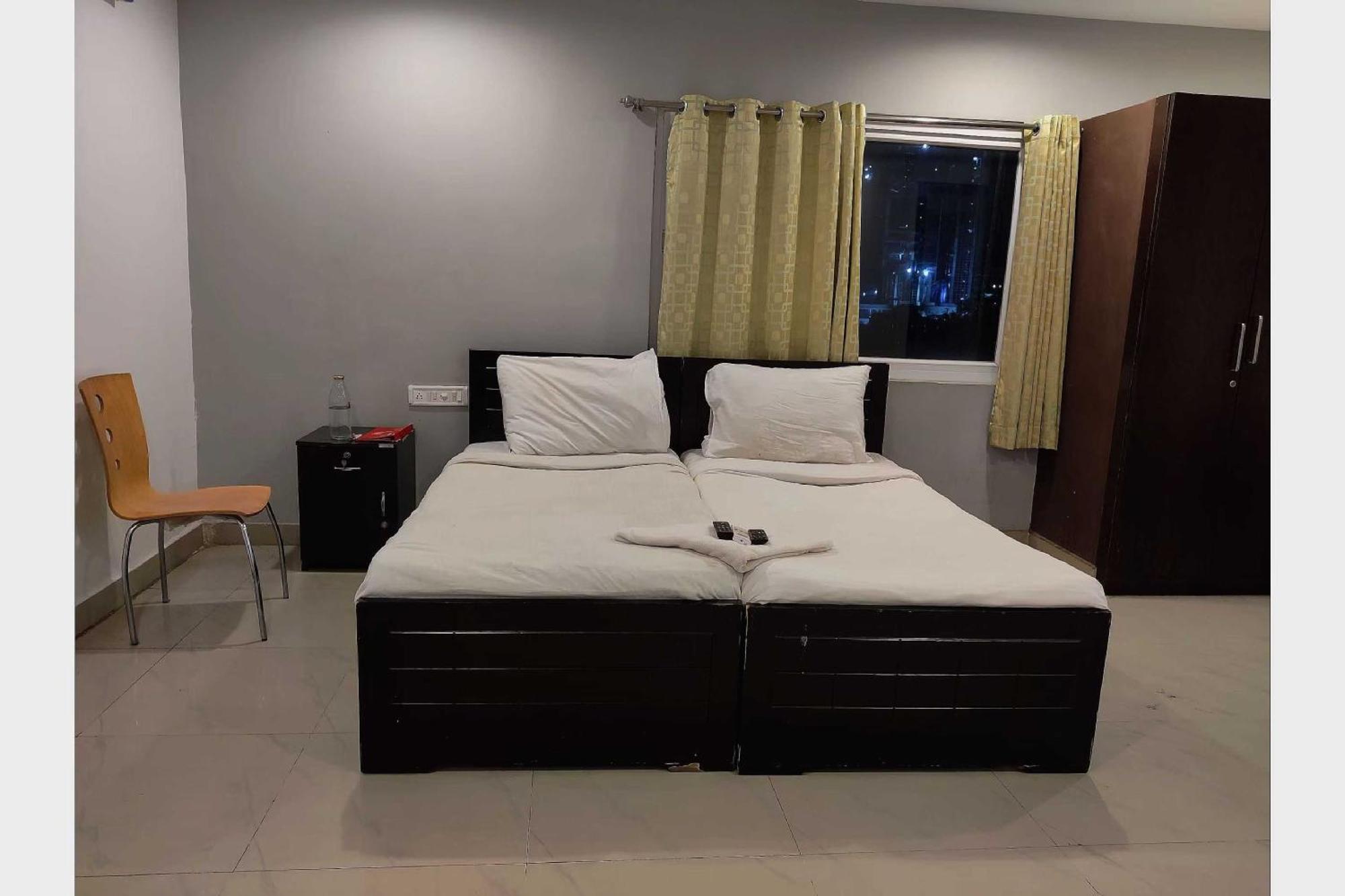 Hotel O White Solitaire لوديانا المظهر الخارجي الصورة