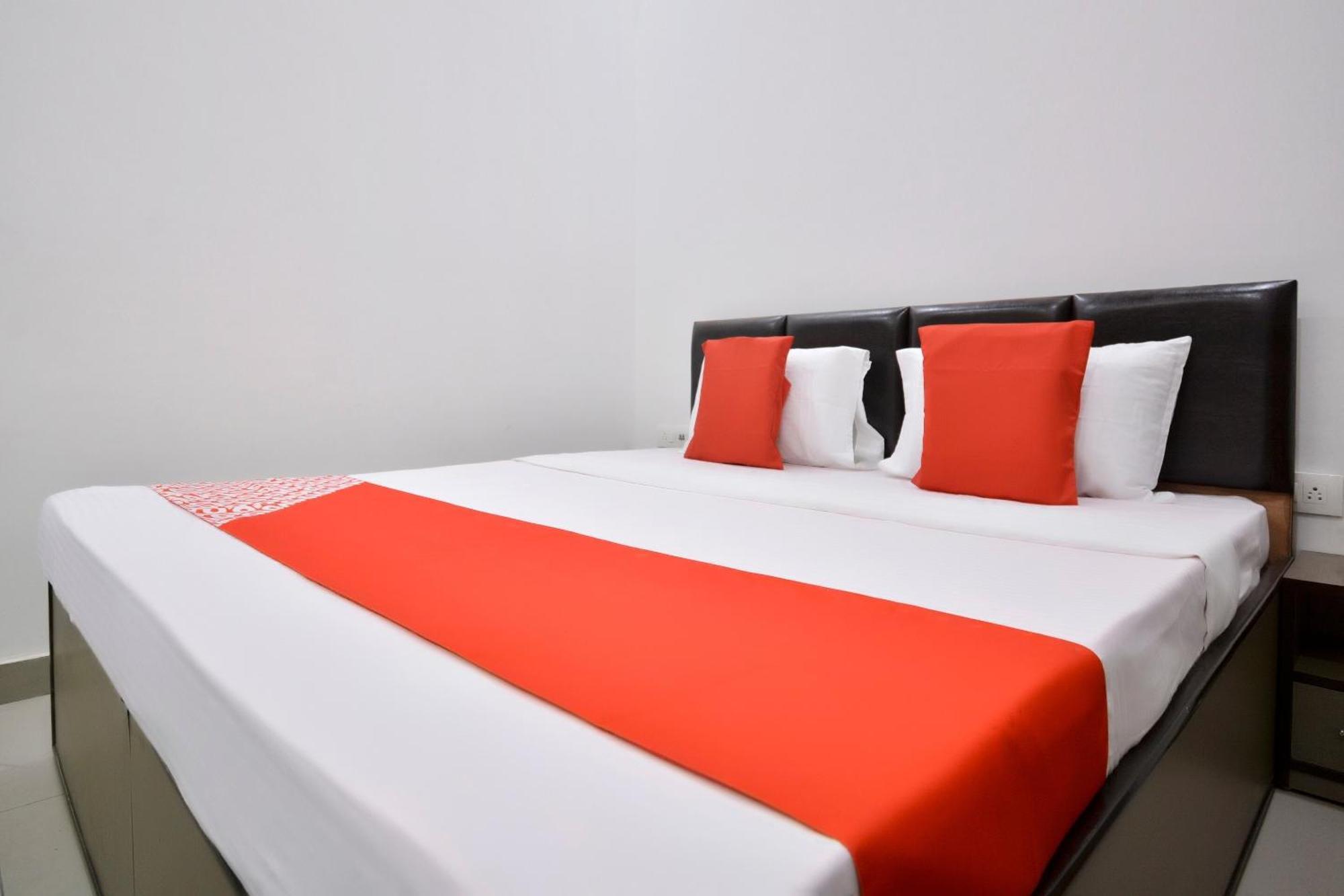 Hotel O White Solitaire لوديانا المظهر الخارجي الصورة